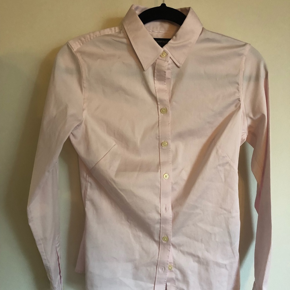 Banana Republic Non-Iron Light Pink Button Up